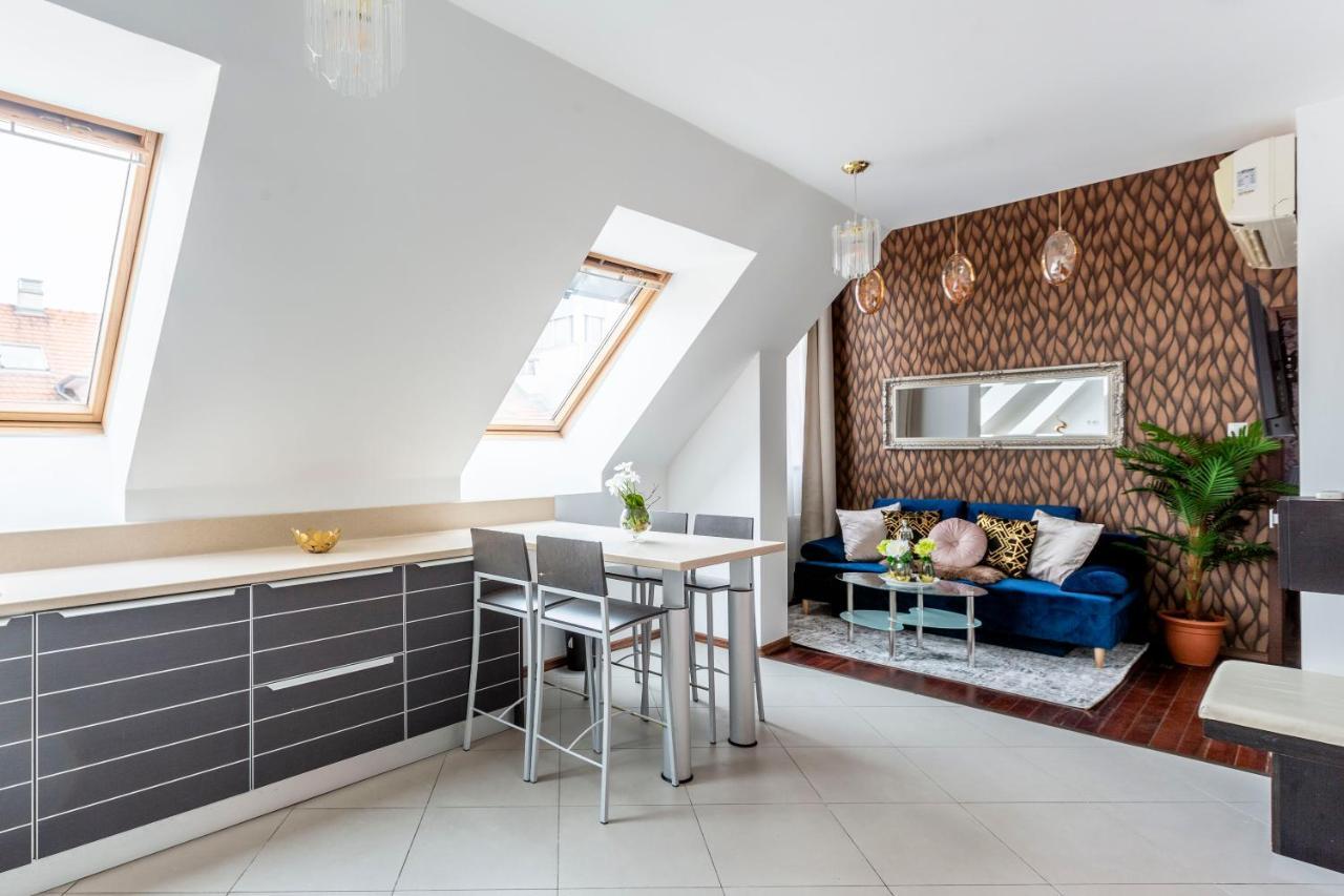 Deluxe Central Quentin Apartment 3Bedrm, 2Bathrm Boedapest Buitenkant foto