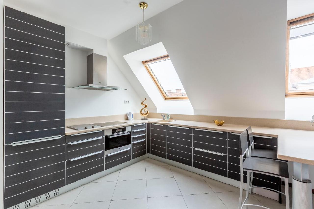 Deluxe Central Quentin Apartment 3Bedrm, 2Bathrm Boedapest Buitenkant foto